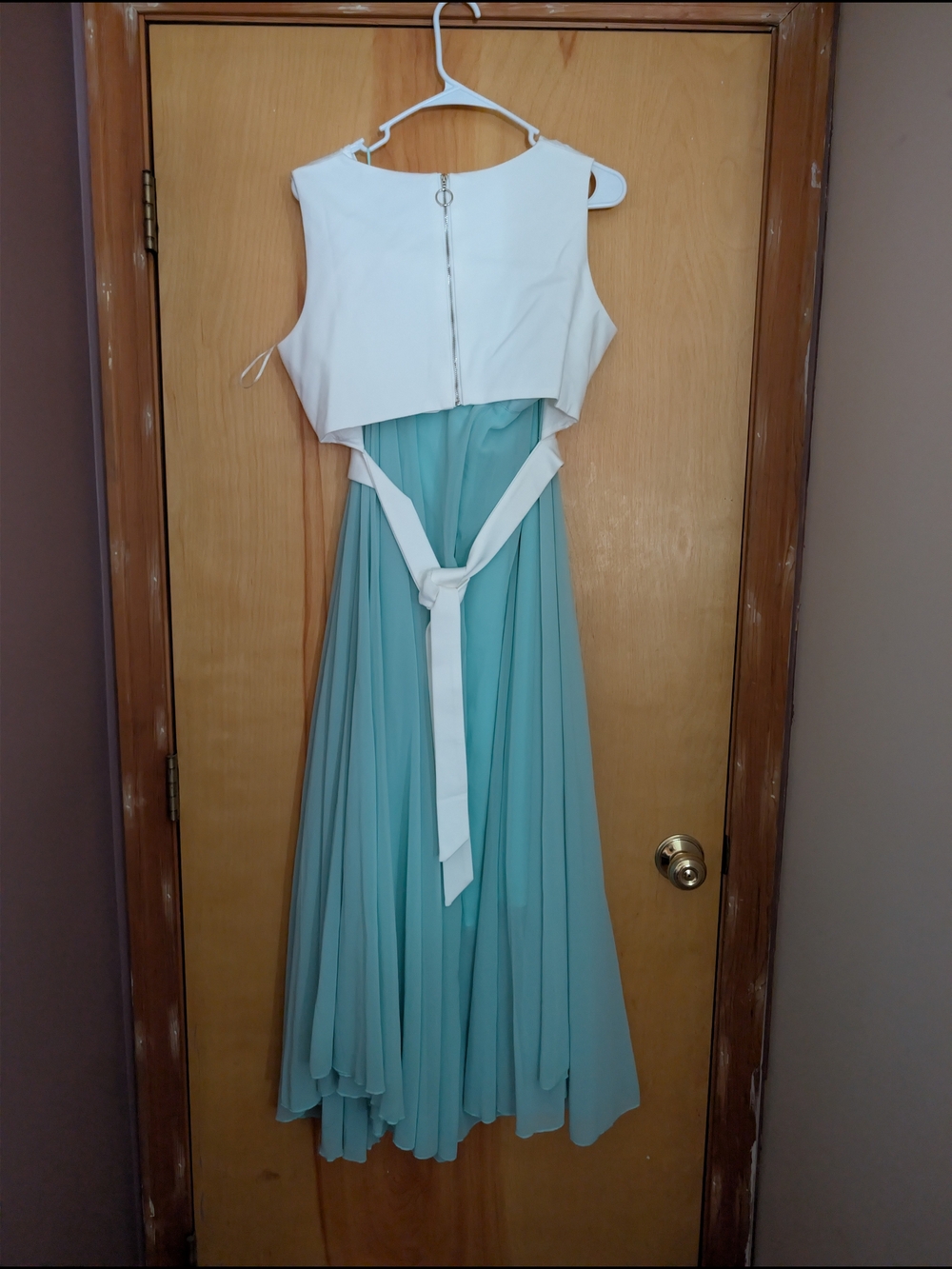 Chiffon Maxi Skirt in Mint And Bow Knot Crop Top in White